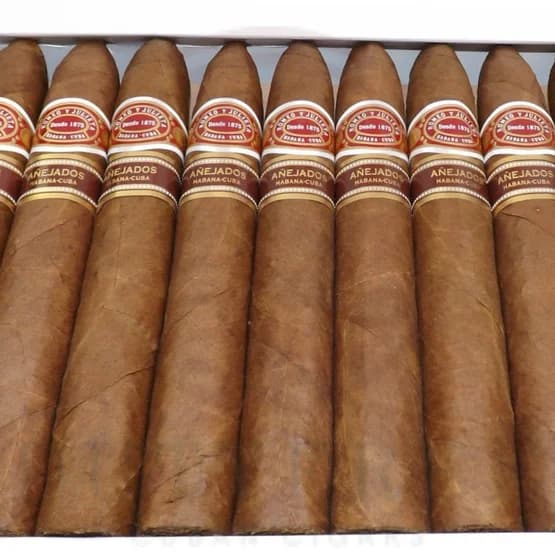 Romeo y Julieta Piramides Añejados 3