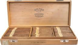 Bolívar Las Tres Coronas Selección packaging