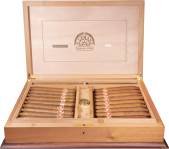 H. Upmann Réplica de Humidor Antiguo packaging