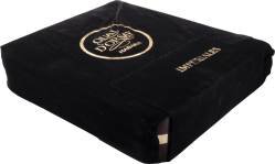 Quai d'Orsay Travel Humidor packaging