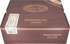 Romeo y Julieta Habanos Añejados packaging