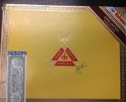 Montecristo Habanos Añejados packaging
