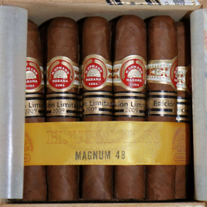 H Upmann Magnum 48 LE 2009 (2)